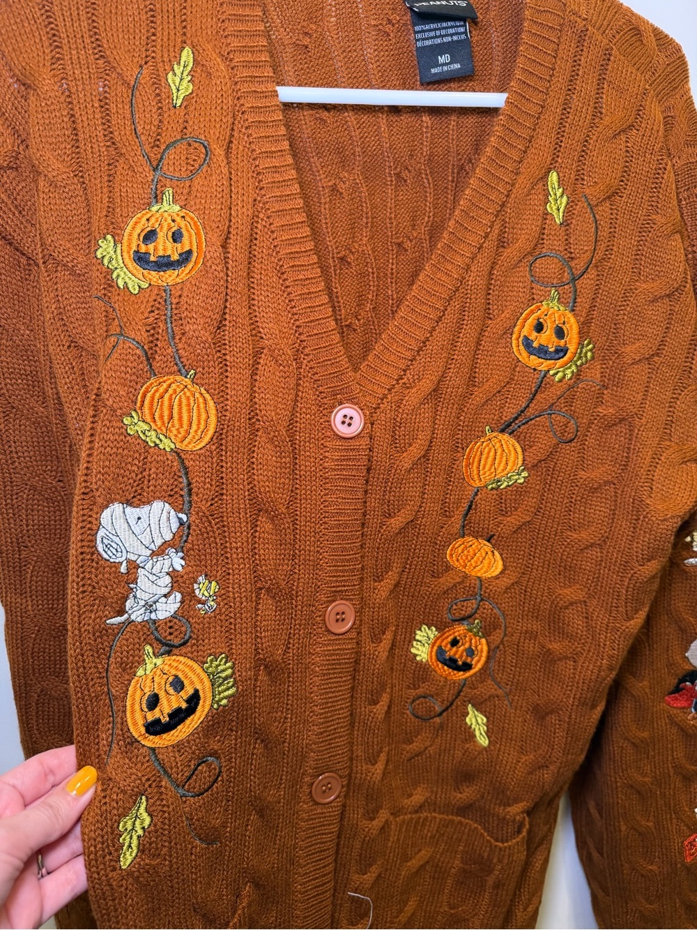 NWOT Peanuts Halloween Embroidered Knitted Ladies Cardigan - Picture 2 of 9